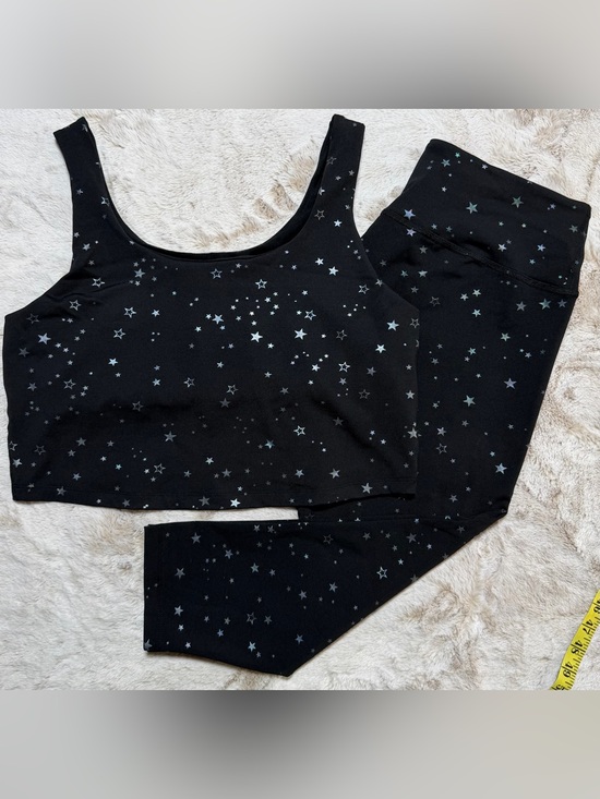 Beyond Yoga Other - Beyond Yoga Black Star-Print Sports Bra and Leggings Set 1X
